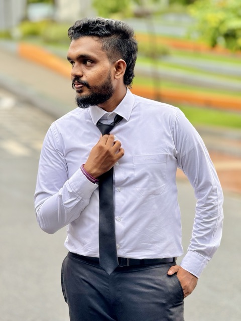 Gawsan Raveenthiran, full stack software engineer based in Colombo, Sri Lanka